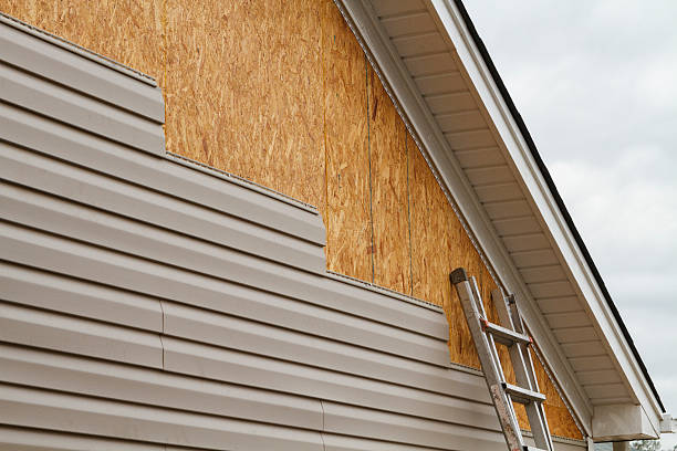 Professional Fiber Cement Siding technician working in Bethpage, NY